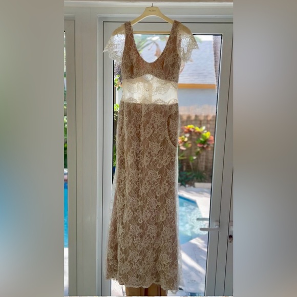 Ida Torez Dresses & Skirts - Ida Torez size 8 wedding dress- NEVER WORN- tags still on!